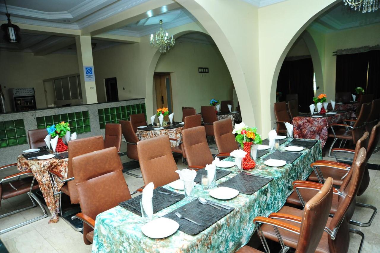 Richton Hotel And Suites Abeokuta Exteriér fotografie